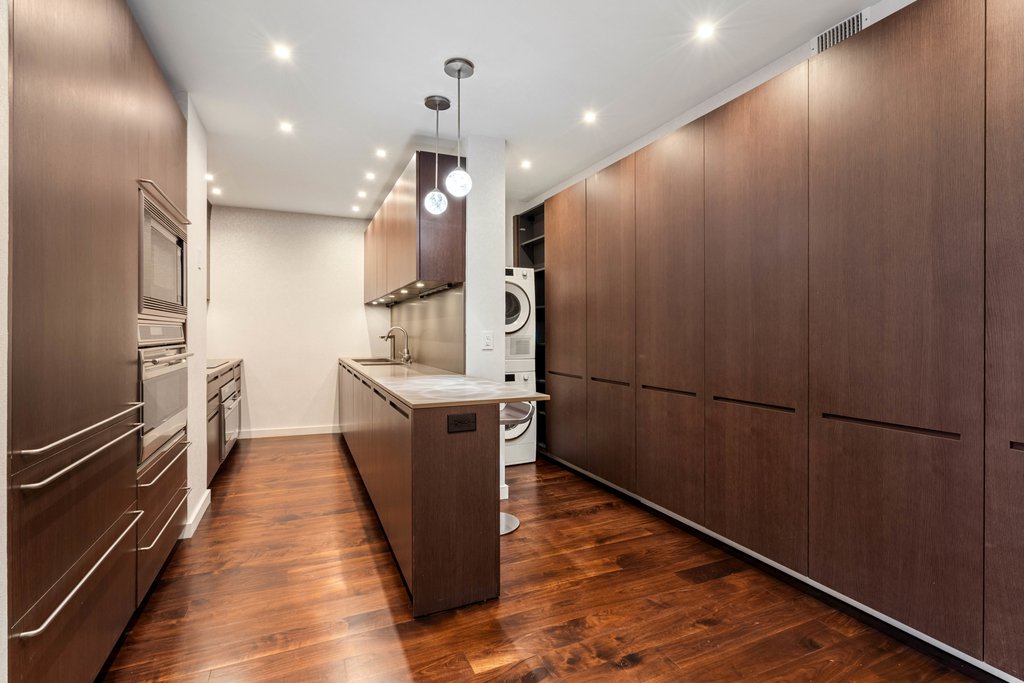 721 Fifth Avenue, Unit 34EF photo 9