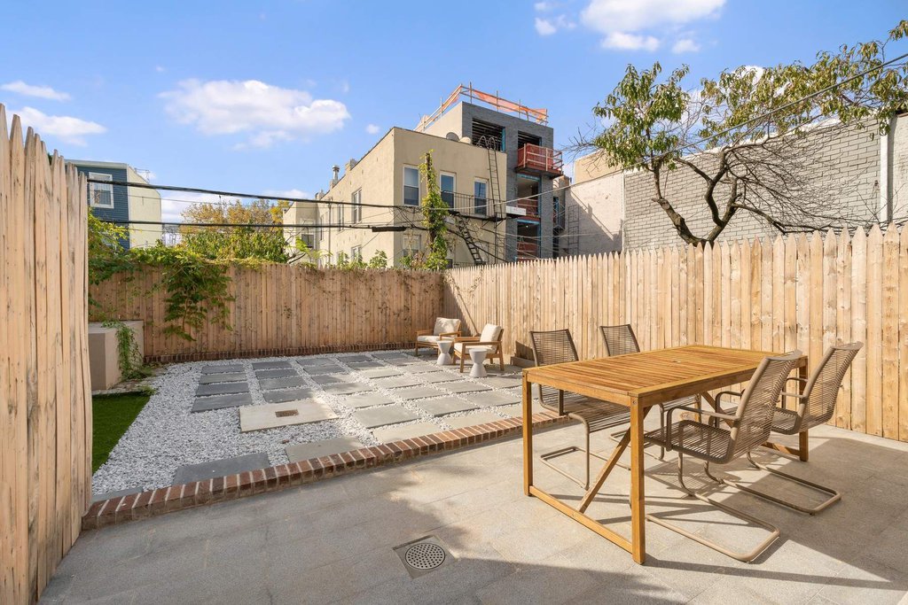 216 20th Street, Unit 1B photo 16