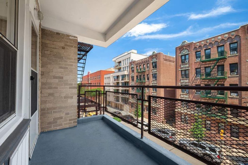 30-44 29th Street, Unit 4J photo 4