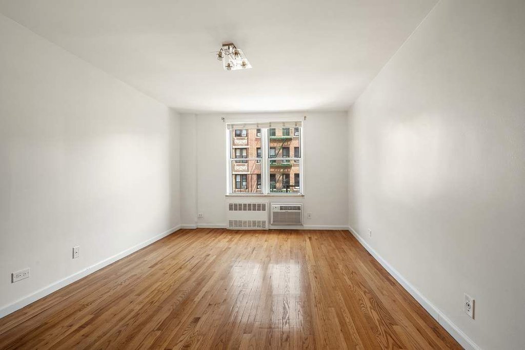 30-44 29th Street, Unit 4J photo 6
