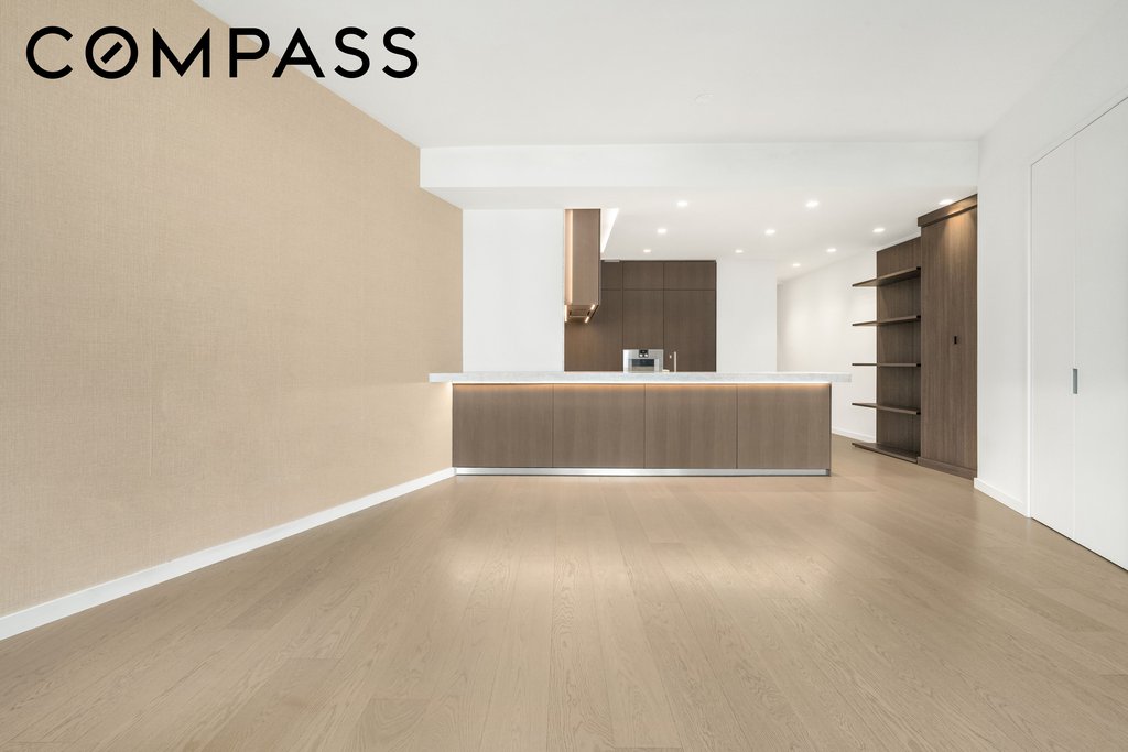 500 West 18th Street, Unit W9D photo 3