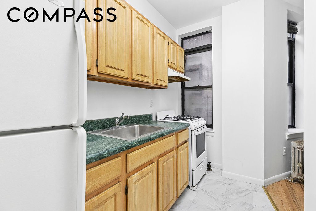 11 Saint Nicholas Avenue, Unit 2G photo 3