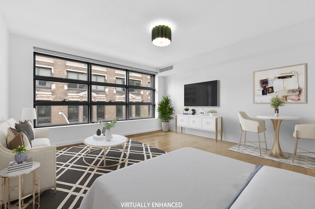 547 West 47th Street, Unit 406 photo 8
