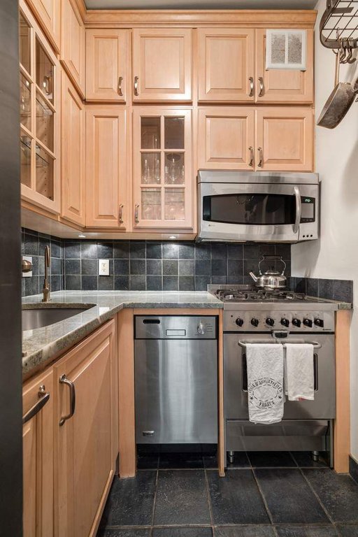 349 West 21st Street, Unit C photo 3
