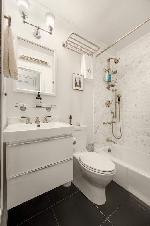 349 West 21st Street, Unit C photo 5