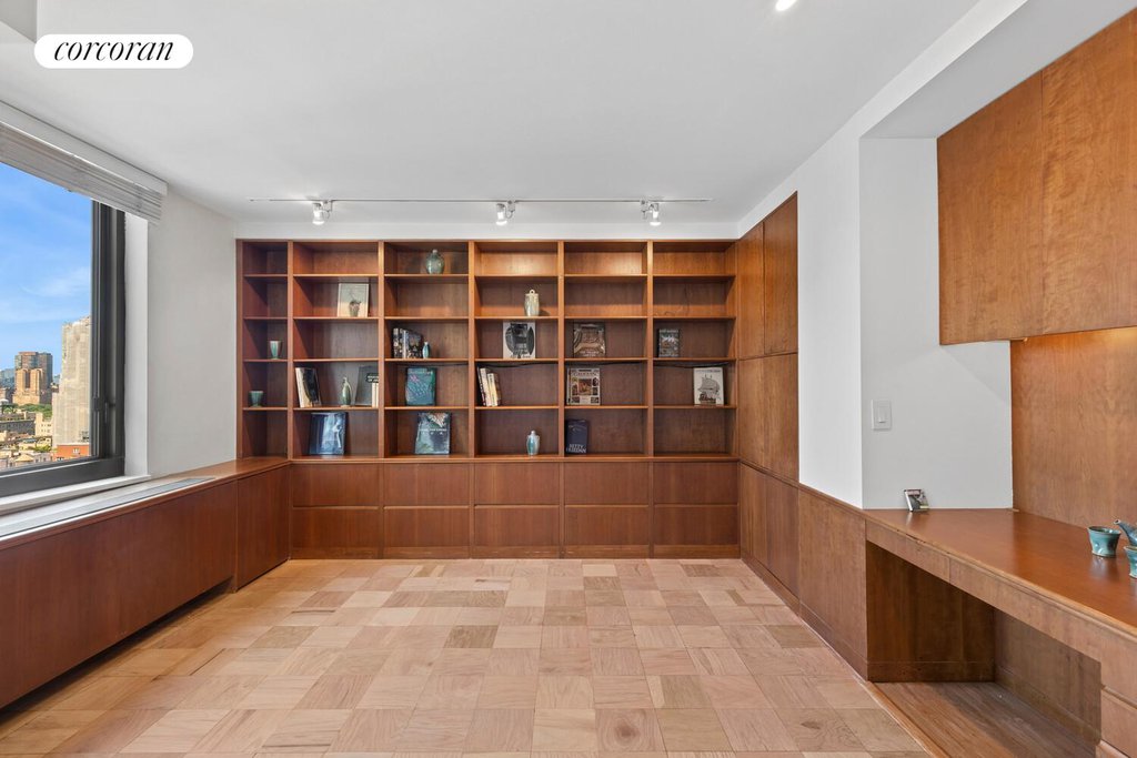 115 East 87th Street, Unit 24C photo 8