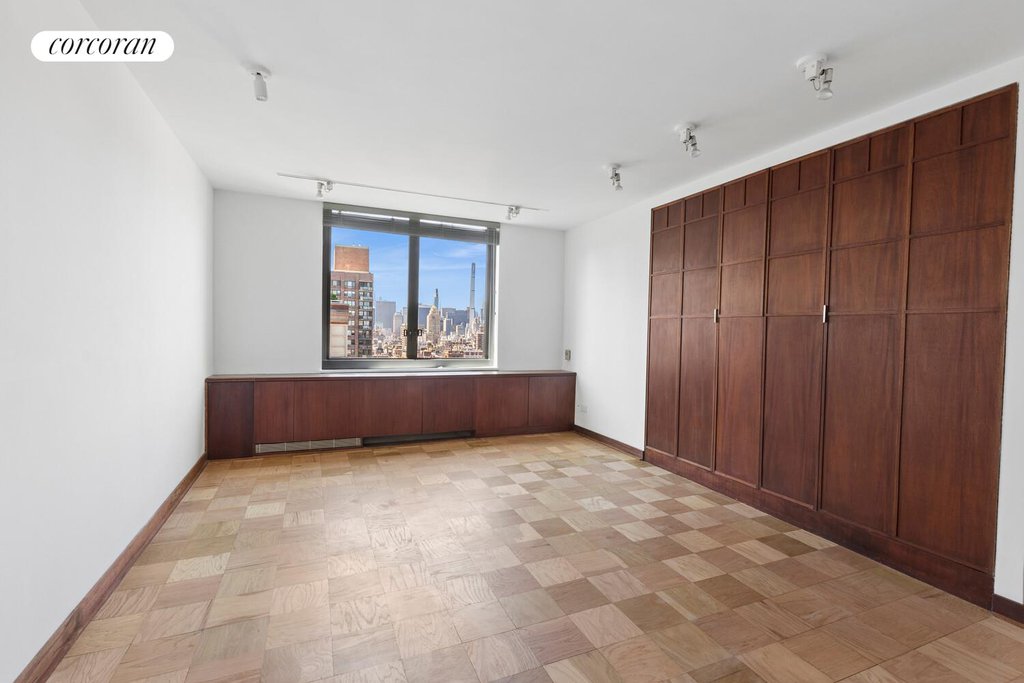 115 East 87th Street, Unit 24C photo 12