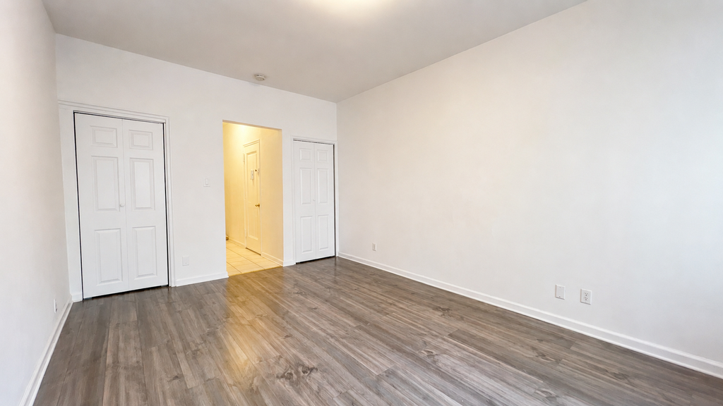 340 East 83rd Street, Unit 4D photo 3