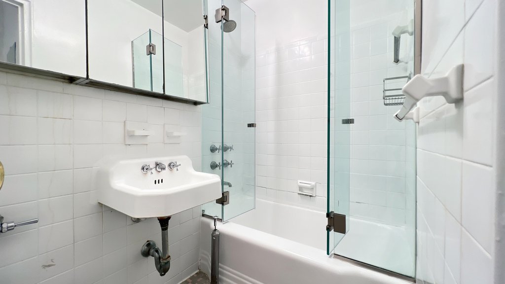 340 East 83rd Street, Unit 4D photo 7