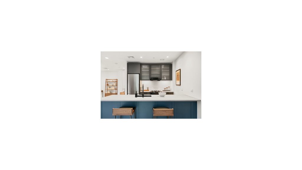 860 Lorimer Street, Unit 4E