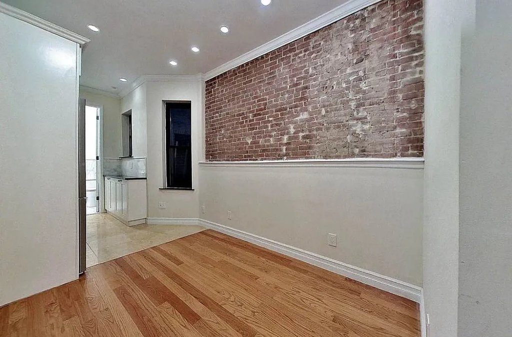 101 Lexington Avenue, Unit 2A photo 2