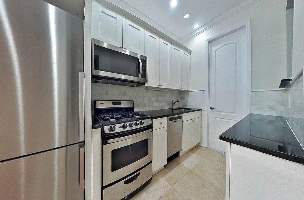 101 Lexington Avenue, Unit 2A photo 5