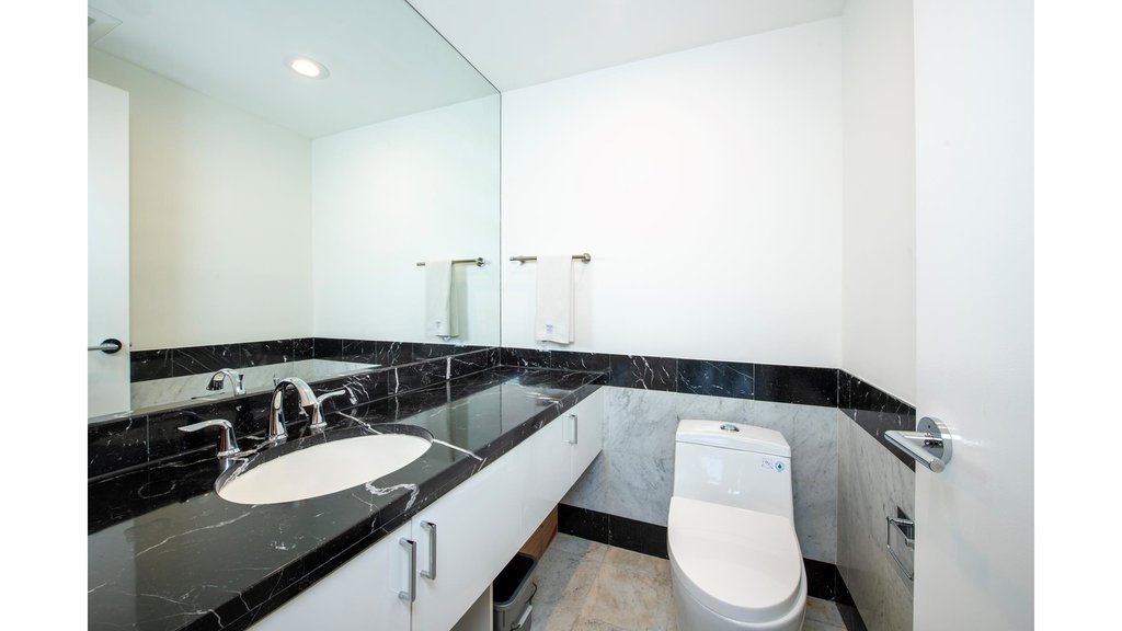 150 West 56th Street, Unit 4712 photo 5