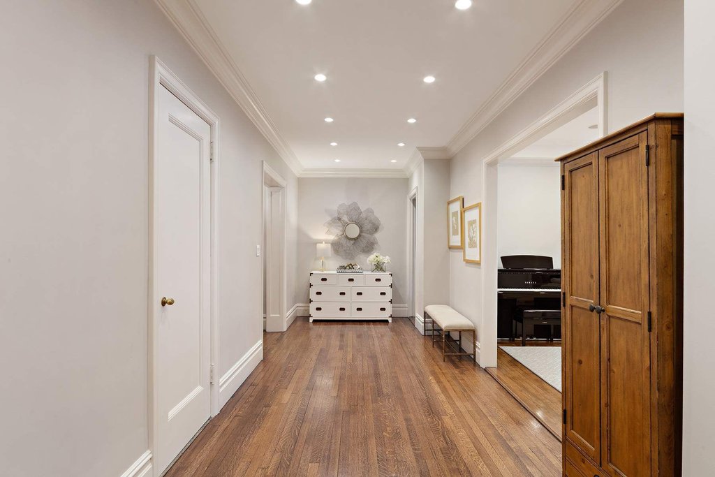 1075 Park Avenue, Unit 2D photo 2