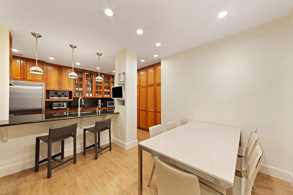 1075 Park Avenue, Unit 2D photo 5