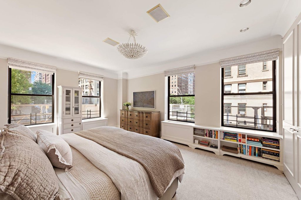 1075 Park Avenue, Unit 2D photo 7