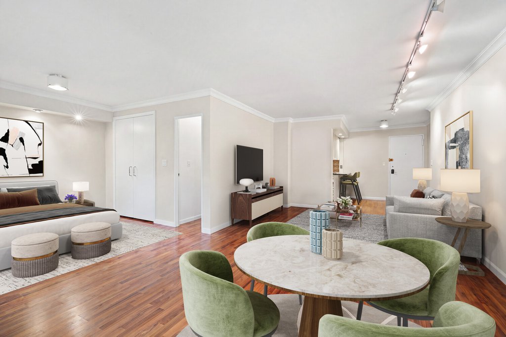 370 East 76th Street, Unit B207 photo 3