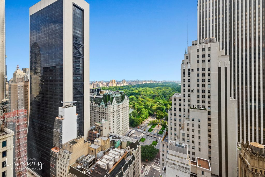 721 Fifth Avenue, Unit 37E photo 3