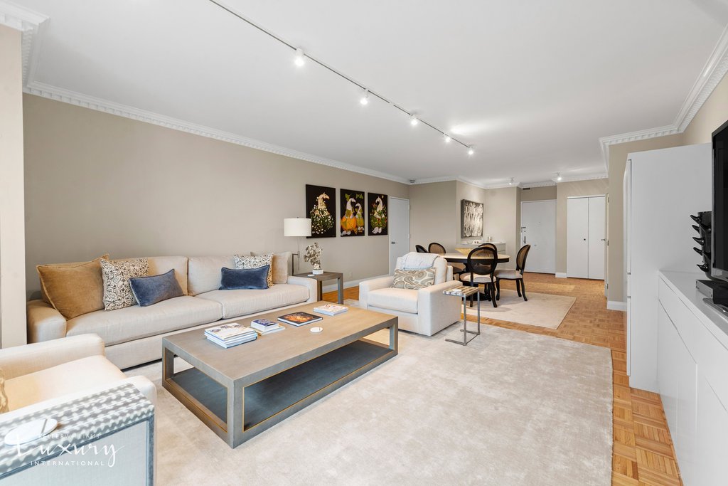 721 Fifth Avenue, Unit 37E photo 4