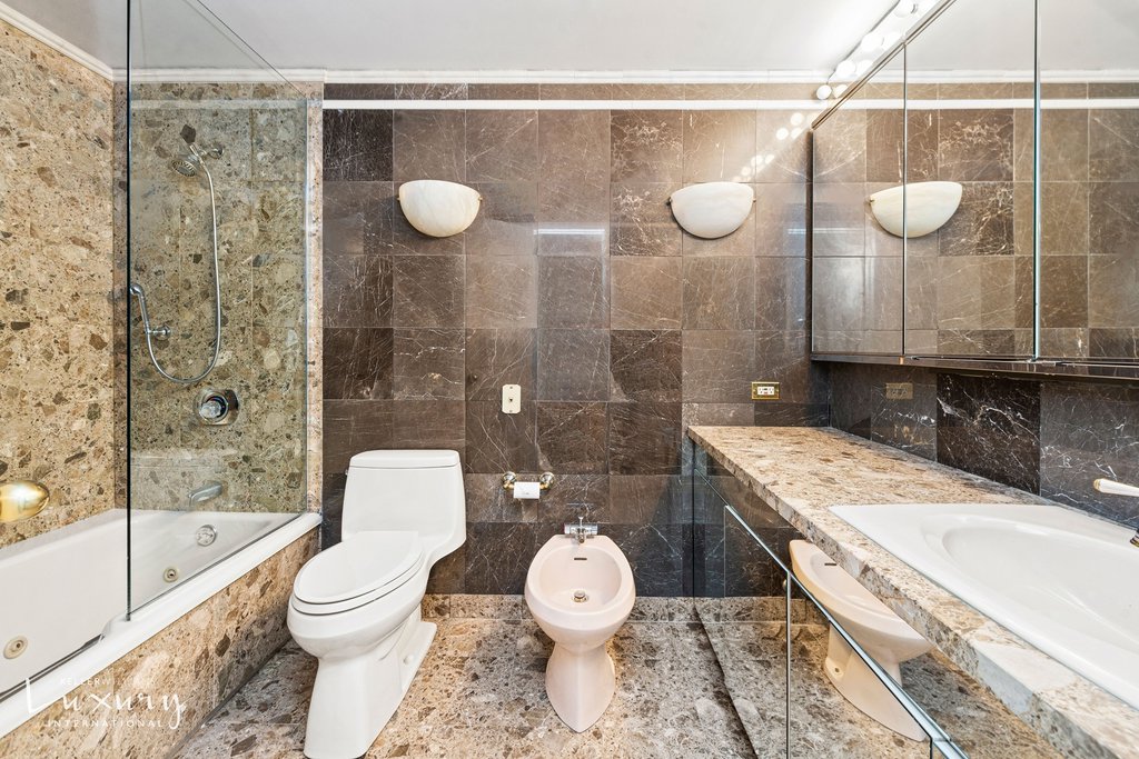 721 Fifth Avenue, Unit 37E photo 9