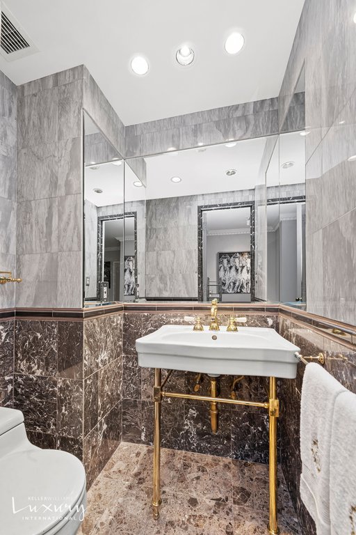 721 Fifth Avenue, Unit 37E photo 11