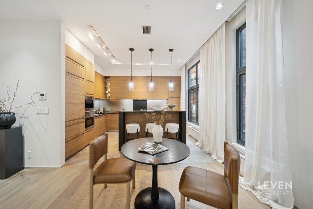 55 Warren Street, Unit 4 photo 8