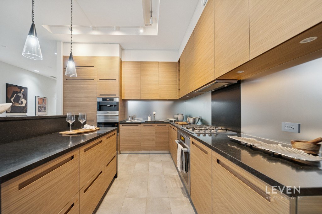 55 Warren Street, Unit 4 photo 10