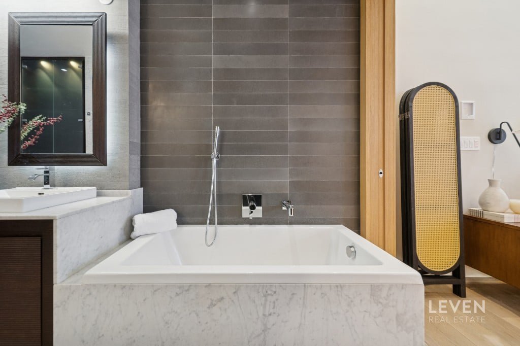 55 Warren Street, Unit 4 photo 15