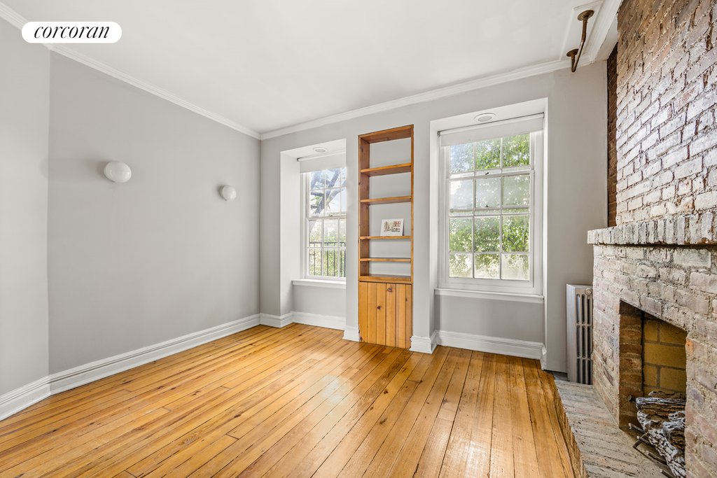 45 Perry Street, Unit 11