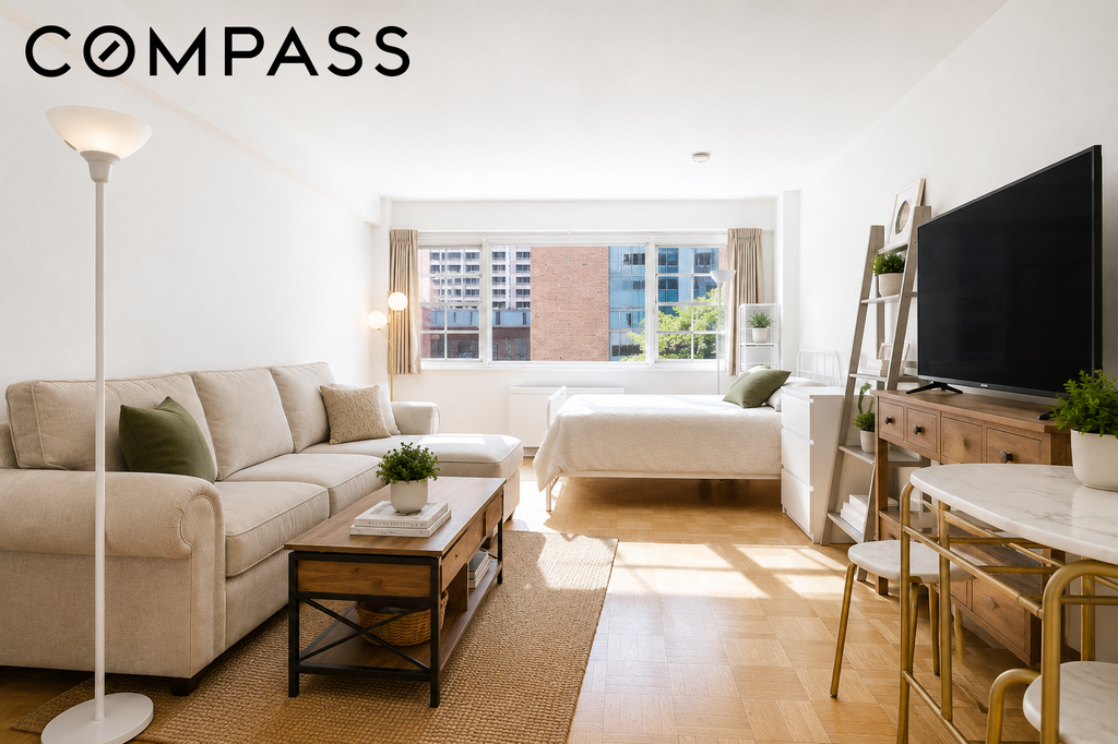 321 East 48th Street, Unit 8E