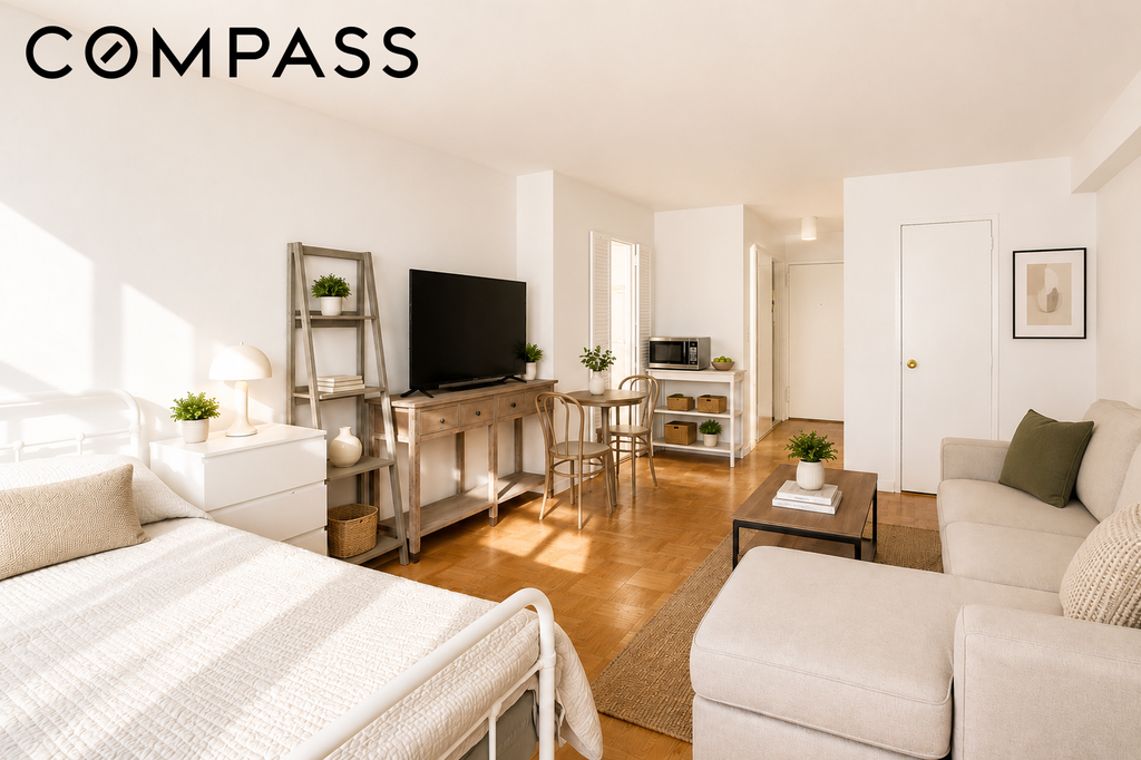 321 East 48th Street, Unit 8E photo 5