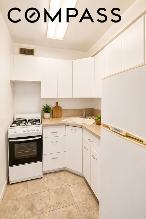 321 East 48th Street, Unit 8E photo 8