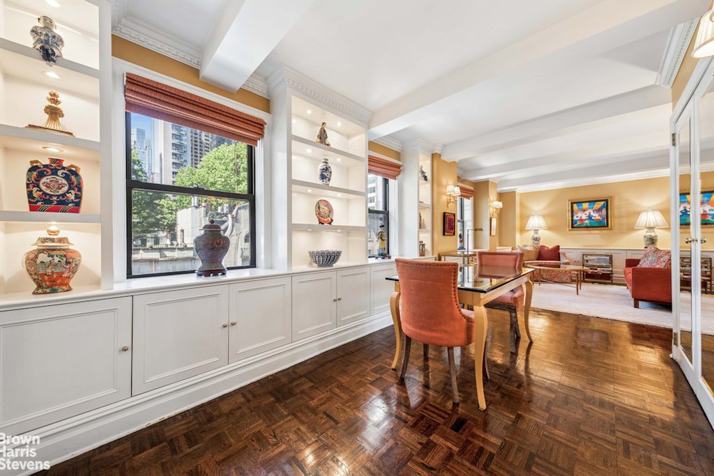 235 East 49th Street, Unit 5B