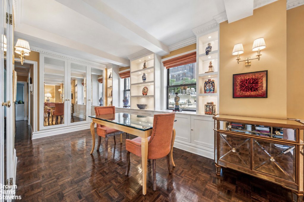 235 East 49th Street, Unit 5B photo 3