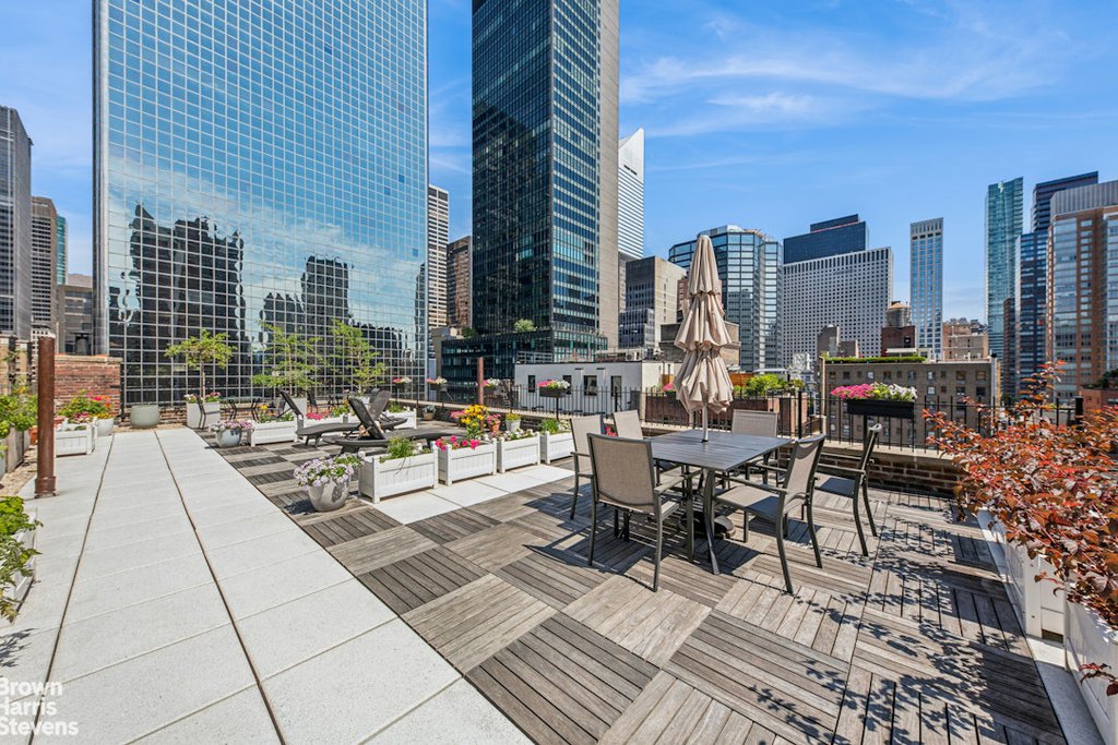 235 East 49th Street, Unit 5B photo 8