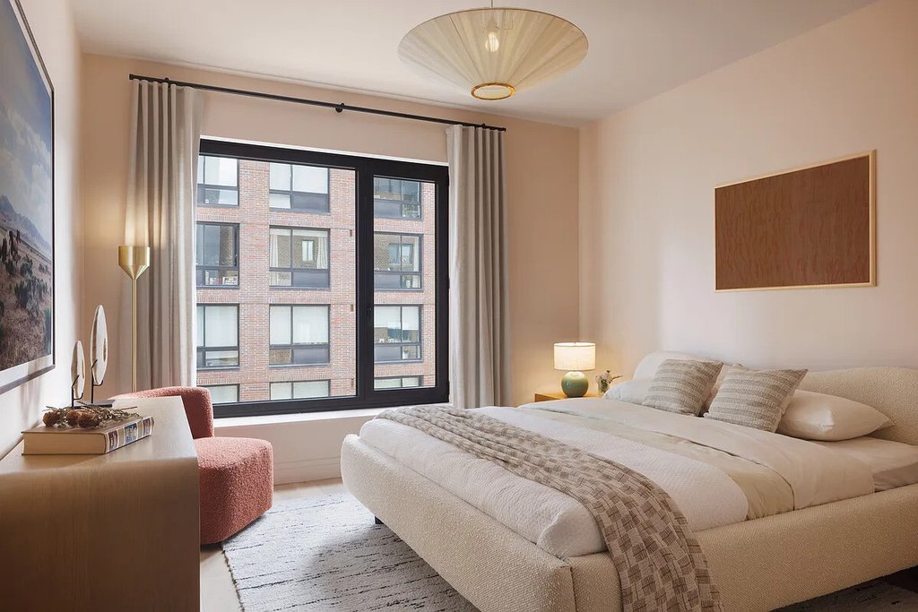 428 West 19th Street, Unit 7A photo 4
