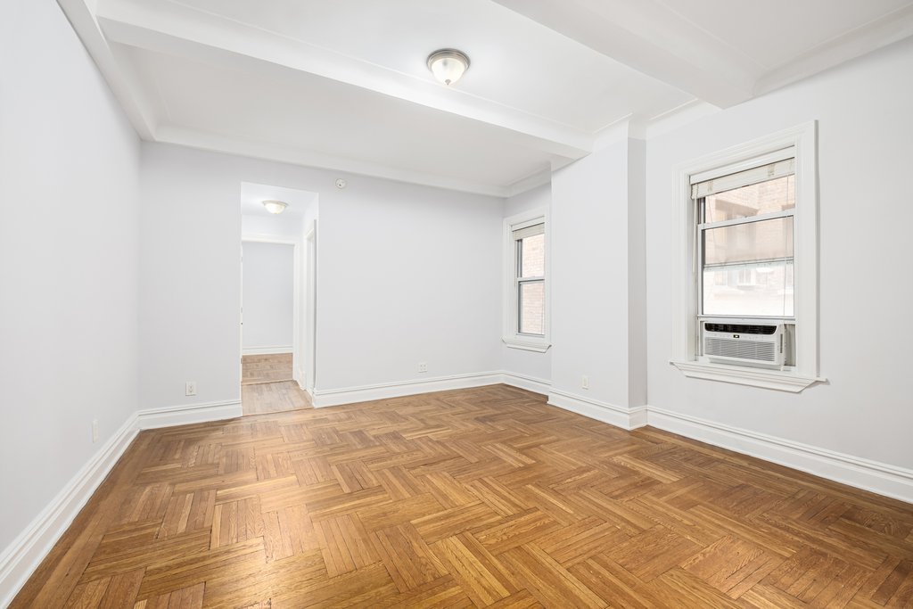 25 West 64th Street, Unit 1C