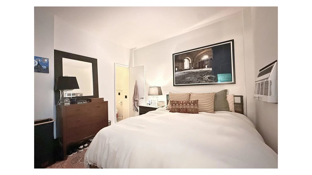 112 West 72nd Street, Unit 10D photo 3