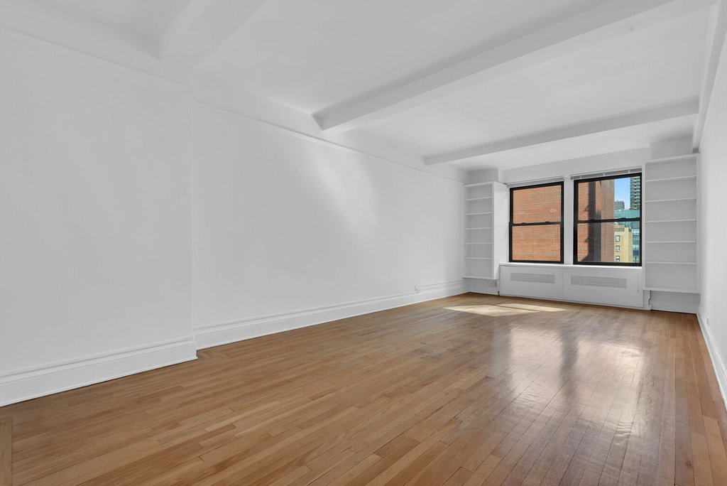 205 East 78th Street, Unit 16B photo 2