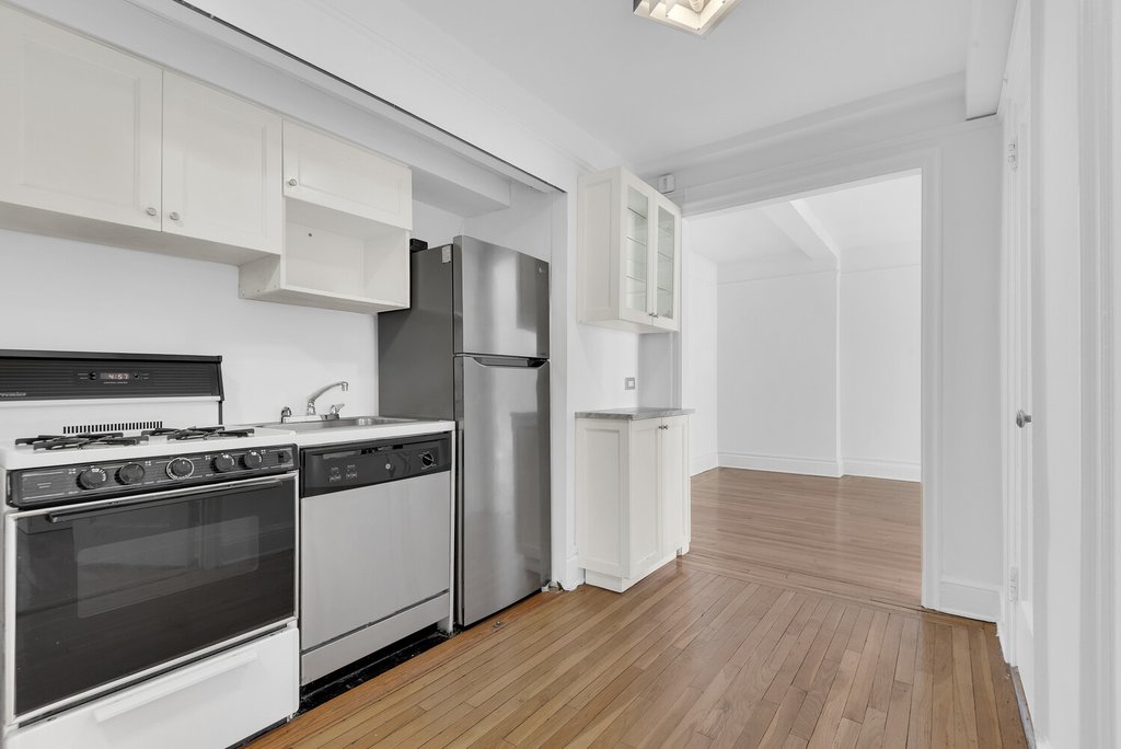 205 East 78th Street, Unit 16B photo 8