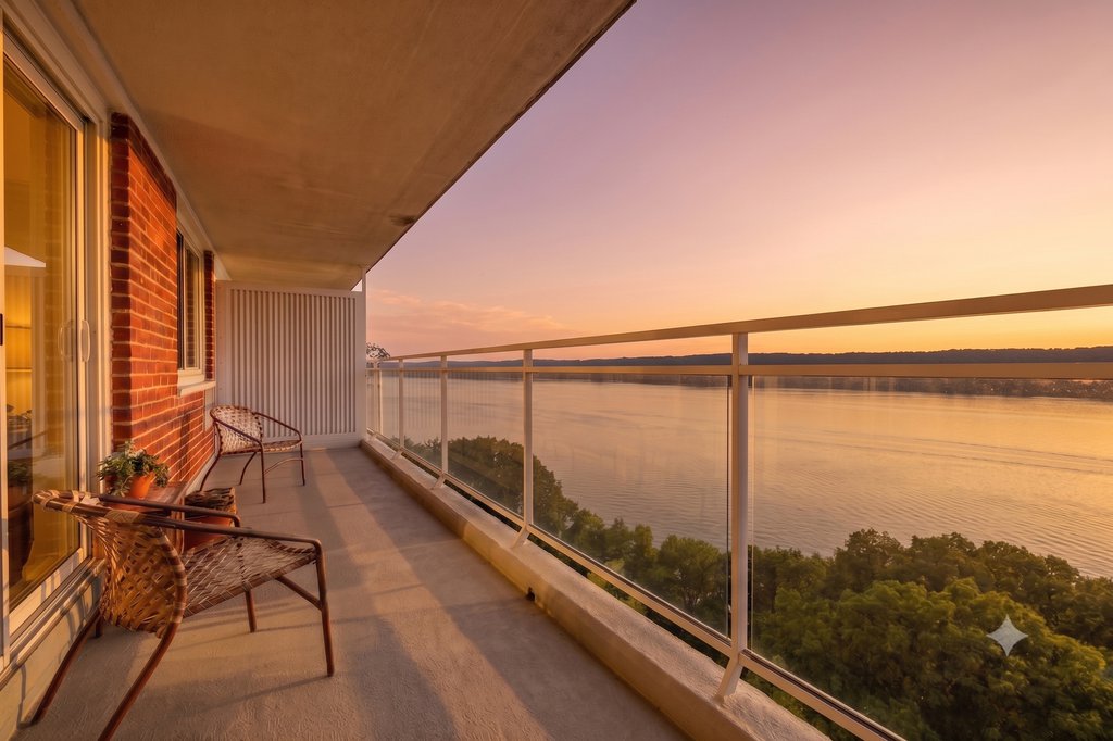 2575 Palisade Avenue, Unit 11J