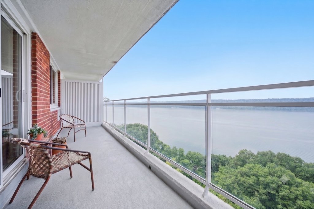 2575 Palisade Avenue, Unit 11J photo 5