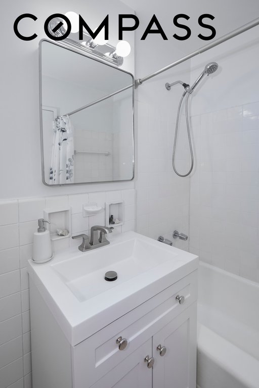 411 East 57th Street, Unit 7C photo 5