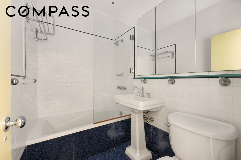 3 Hanover Square, Unit 13C photo 5