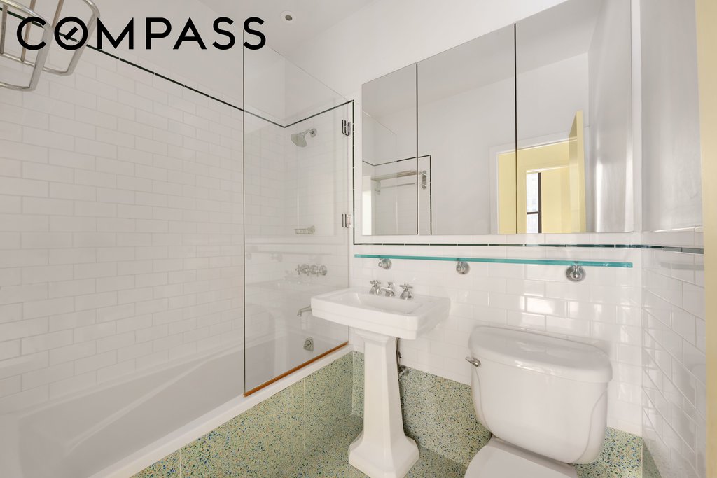 3 Hanover Square, Unit 13C photo 8