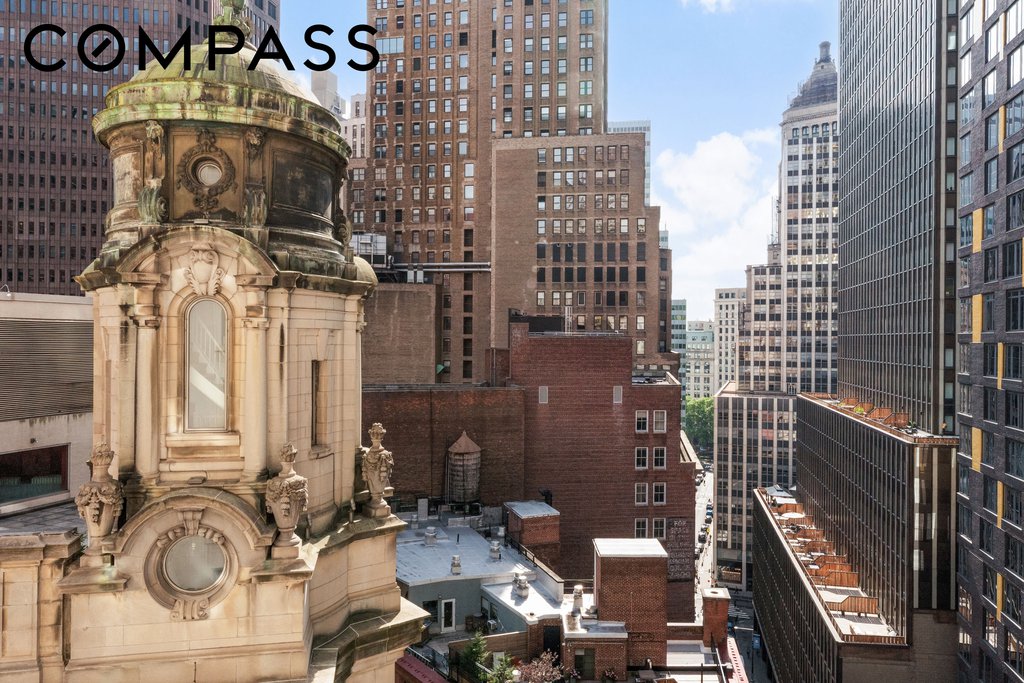 3 Hanover Square, Unit 13C photo 9