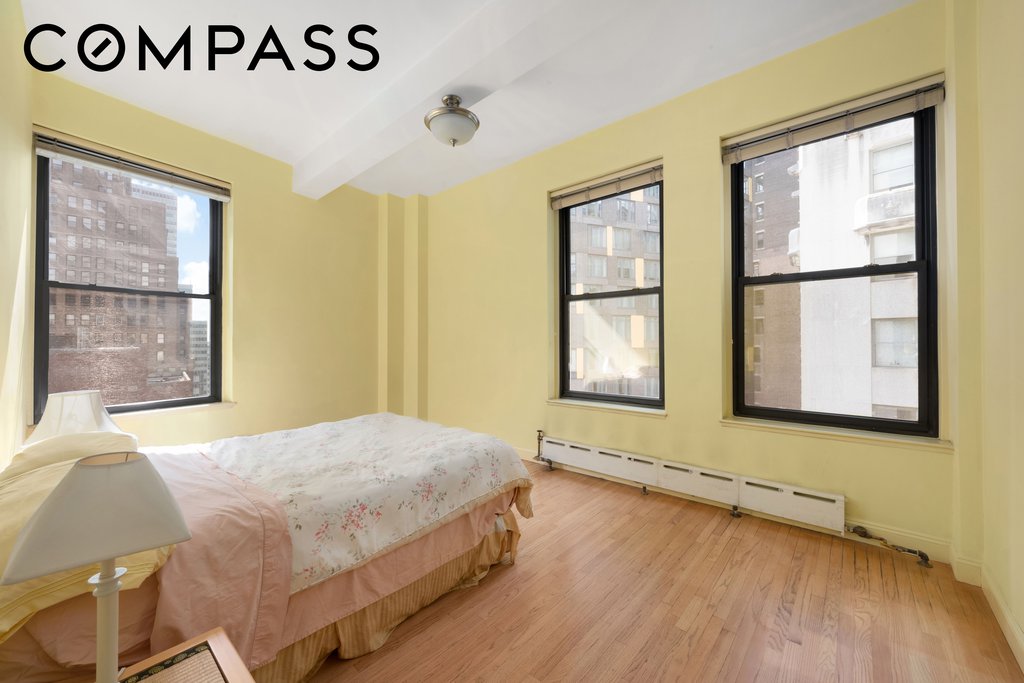 3 Hanover Square, Unit 13C photo 14