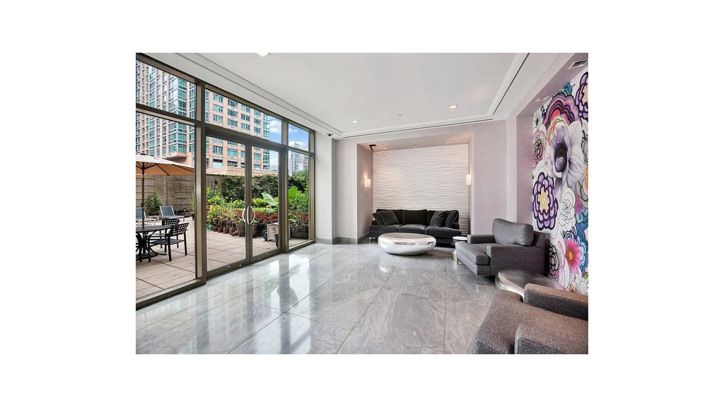 100 Riverside Boulevard, Unit 27B photo 14