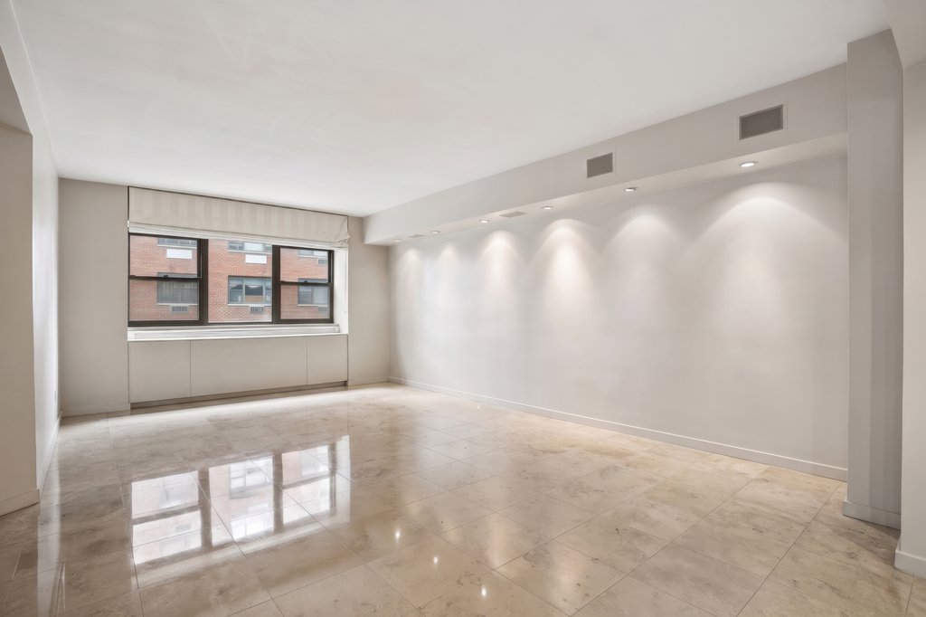 181 East 73rd Street, Unit 11D photo 4
