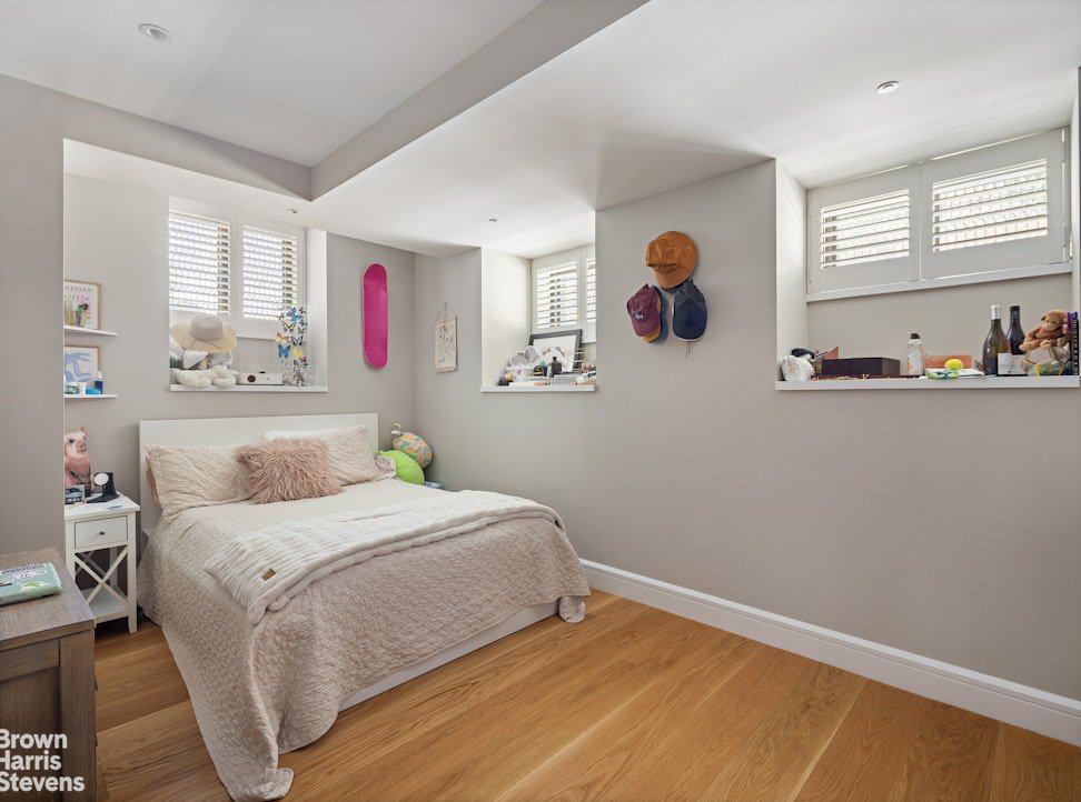 2 East End Avenue, Unit 1B photo 18